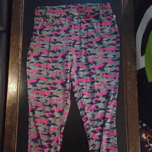 Rampage pink camo leggings size large